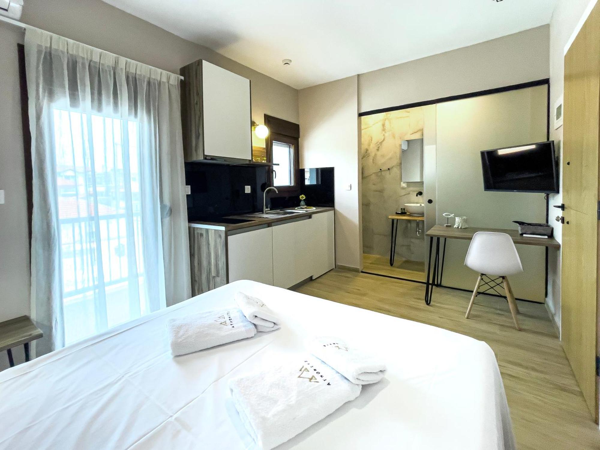 Athonite All Seasons Luxury Suites Ierissos Exterior foto